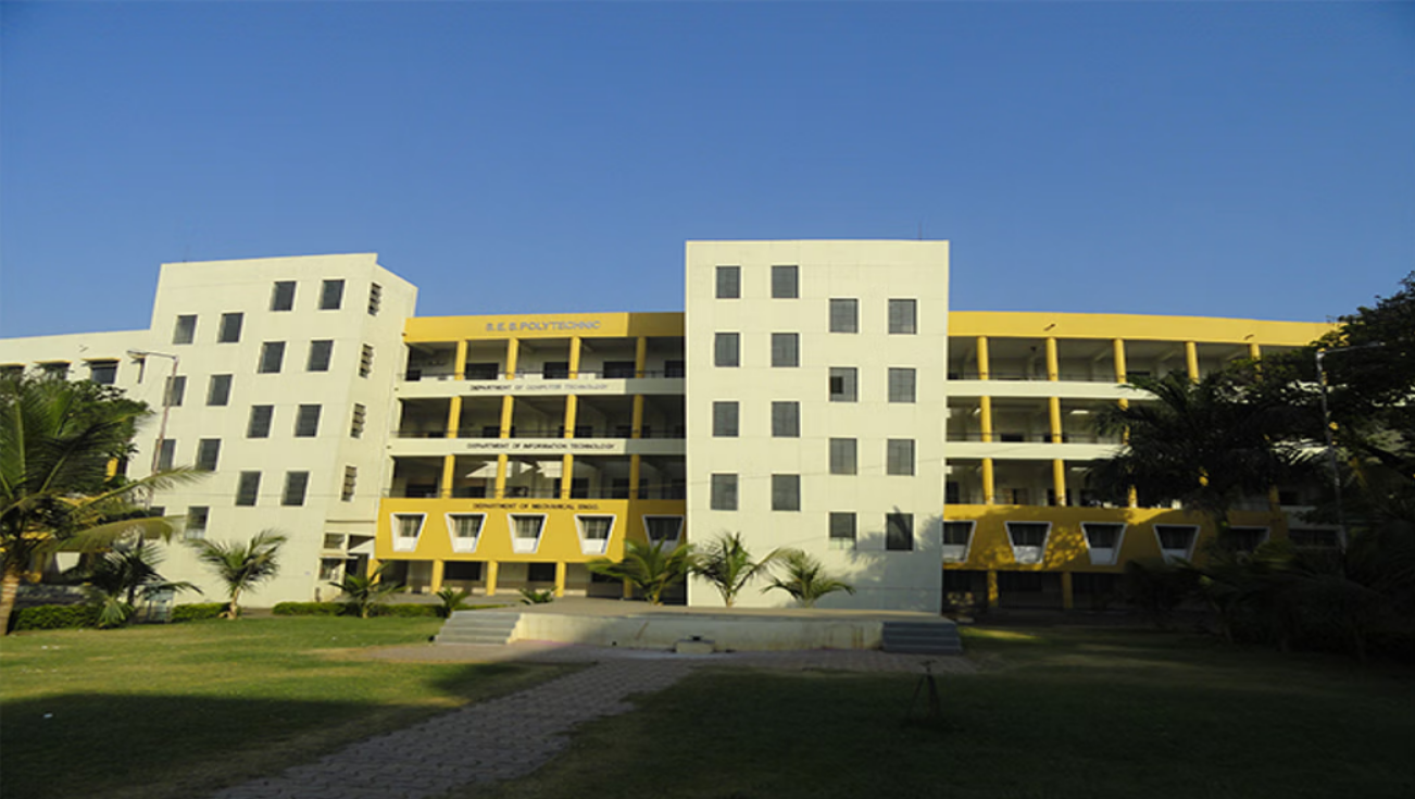 Diploma College